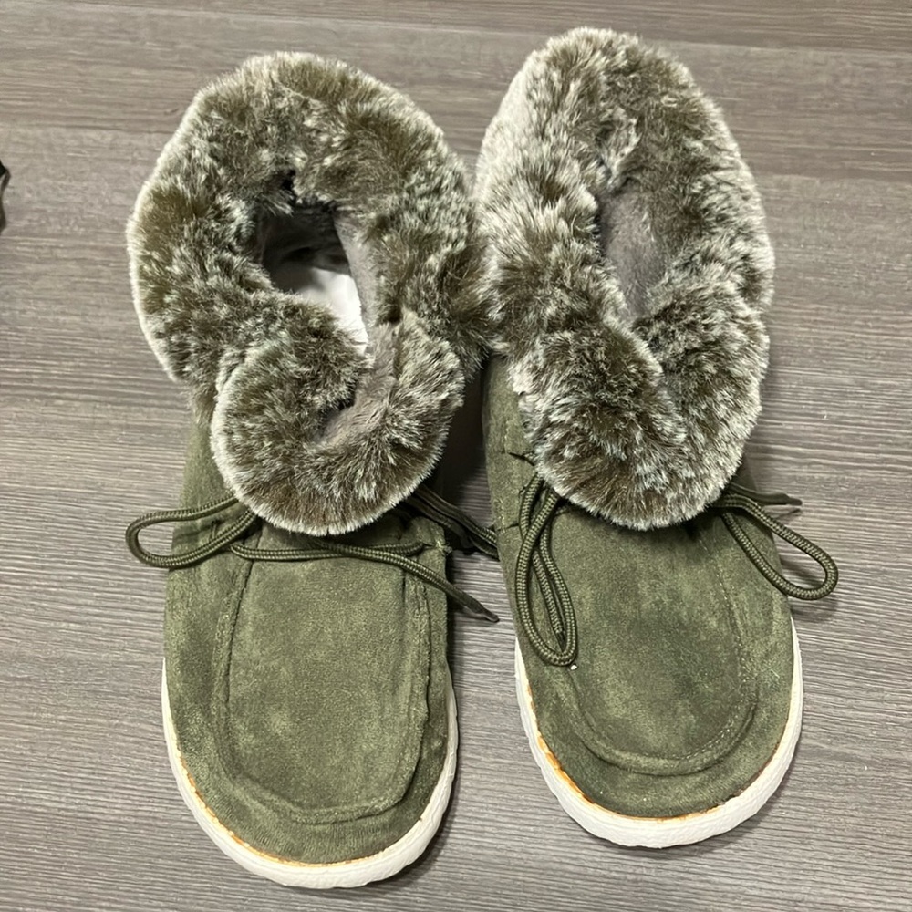 Gypsy Jazz Women's Faux Fur Lined Suede Shoes